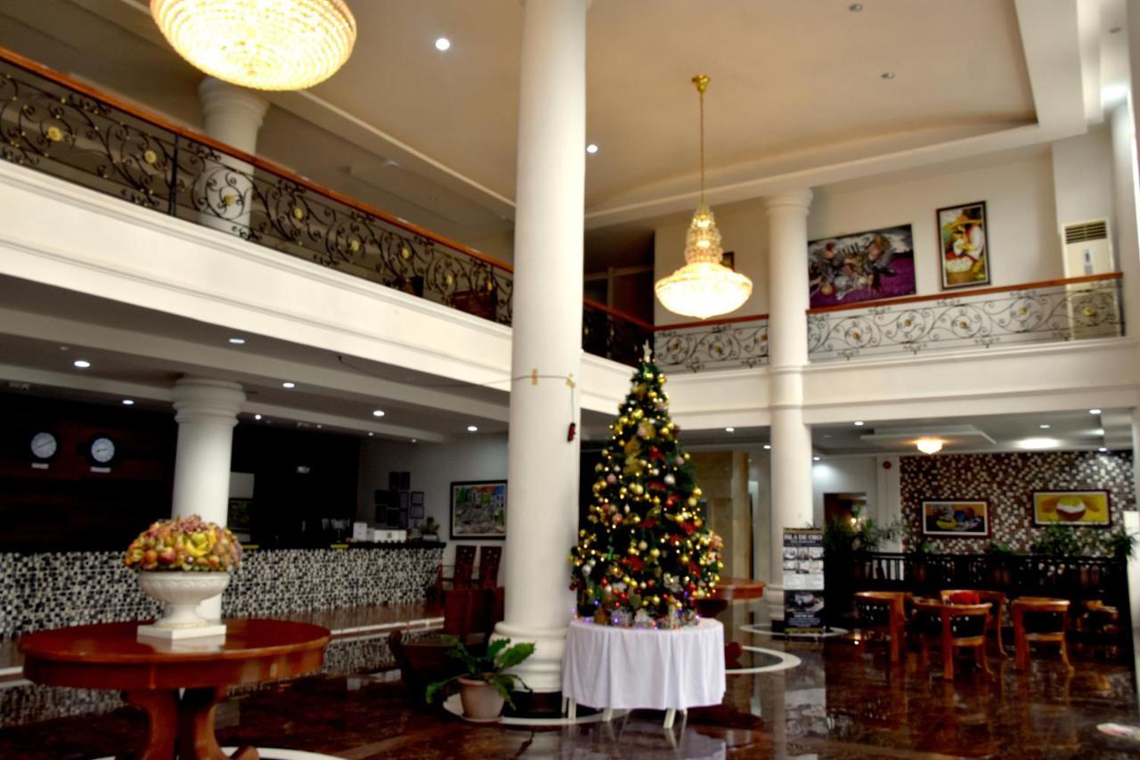 Isla De Oro Hotel Mamburao Exterior photo